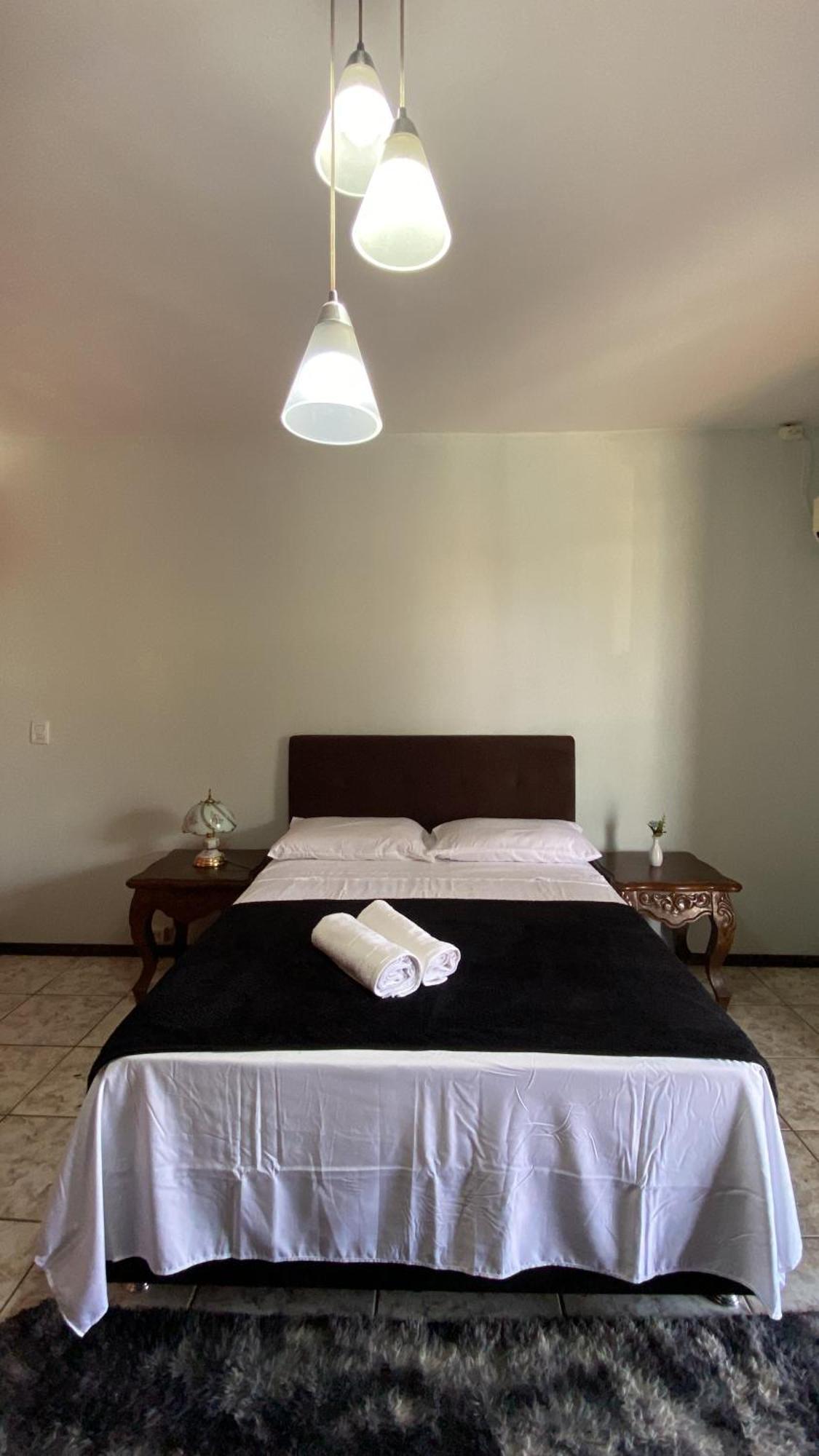 Triana Guest House Фос-ду-Игуасу Экстерьер фото